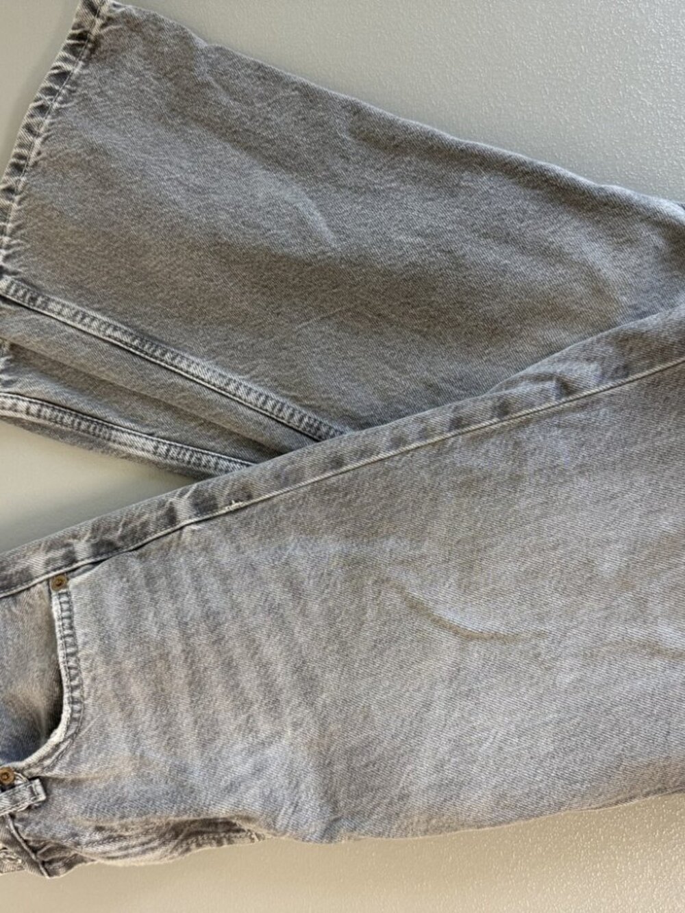 Zara Grey Wash Straight Leg Mid Rise Jeans Size US 2 / EU 34 - Picture 6 of 7